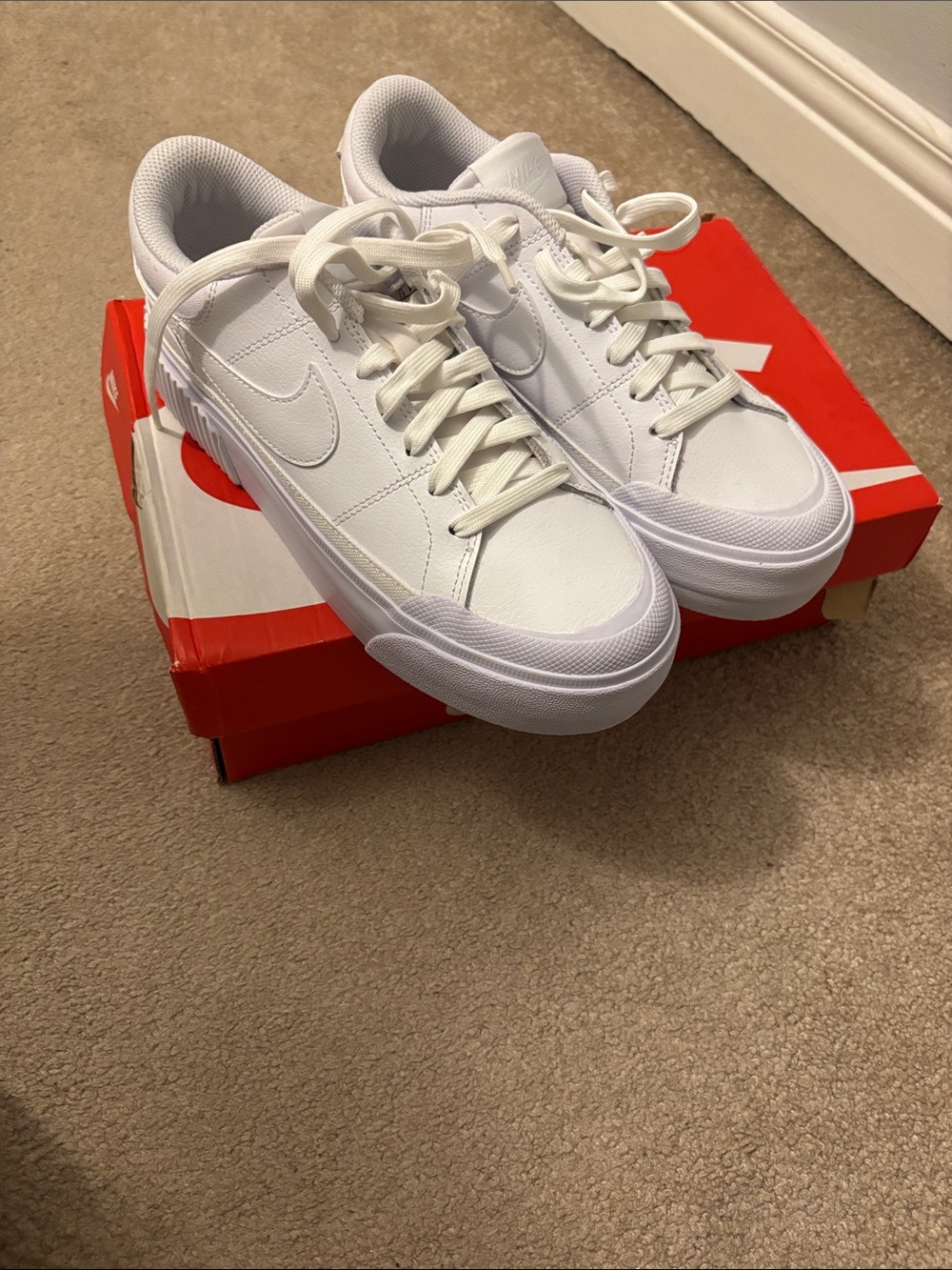 Nike Women's court legacy lift - brand 🆕